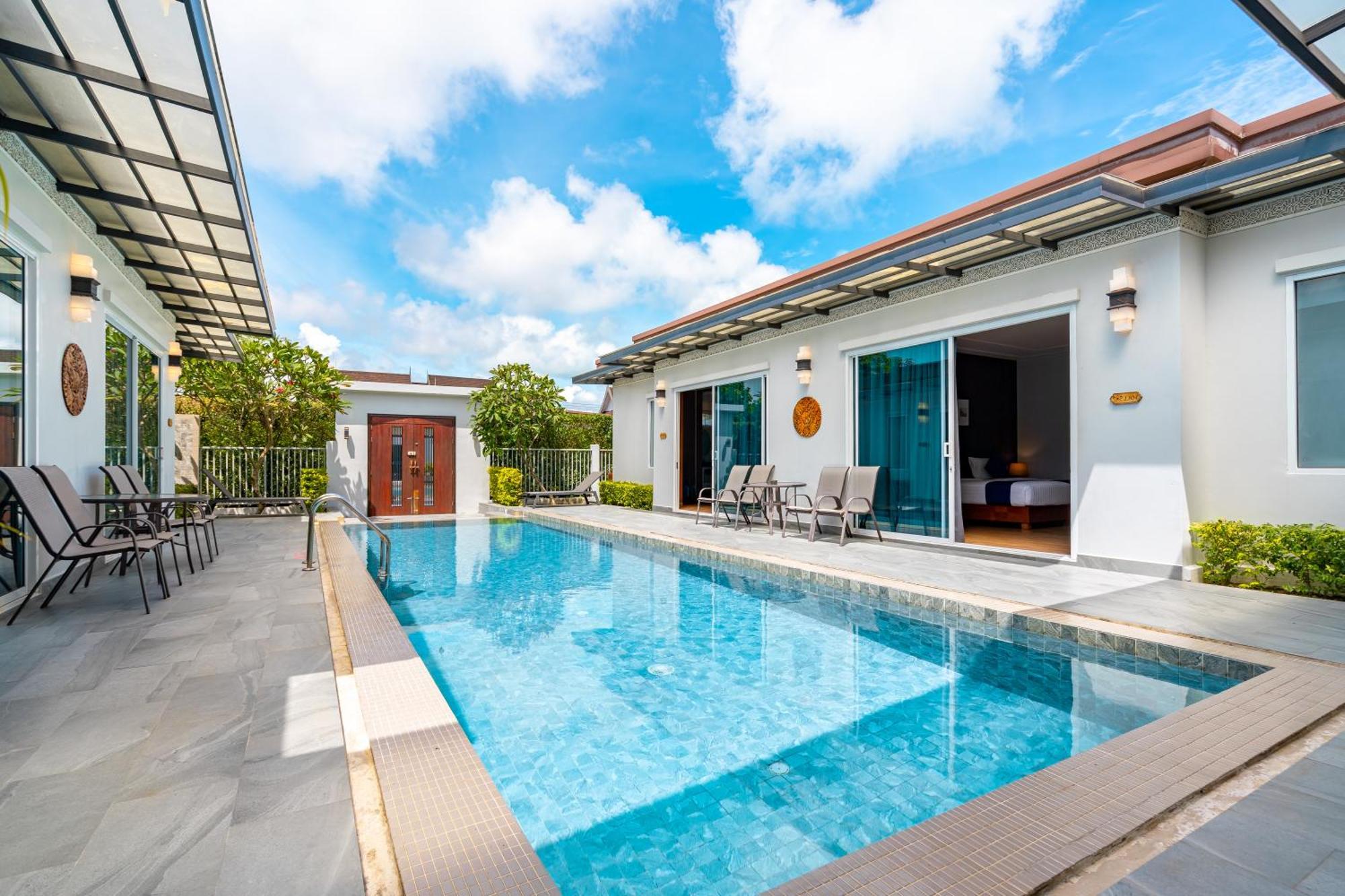 Phuket La Siesta Pool Villas & Pool Access Rooms Nai Harn Exterior foto